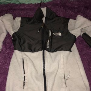 Women’s north face.